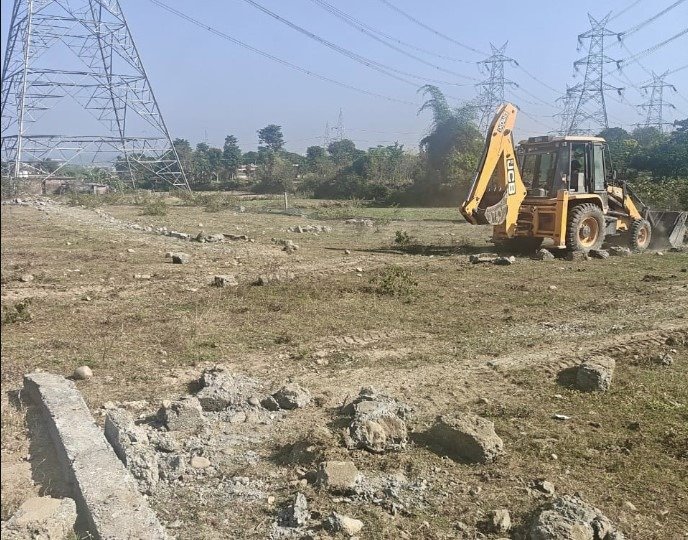 एमडीडीए का अवैध प्लॉटिंग और निर्माण के खिलाफ ध्वस्तीकरण अभियान रहेगा जारी, विकासनगर, शिमला बाईपास सहित कई क्षेत्रों में बड़ी कार्रवाई