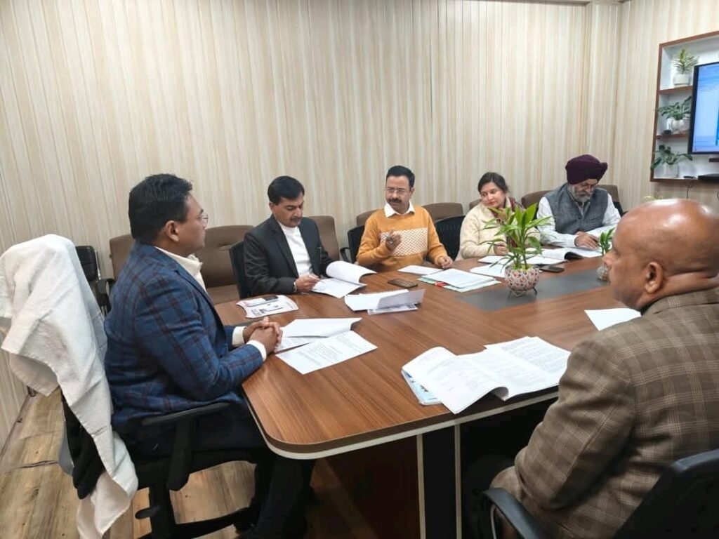 राज्य सहबद्ध एवं स्वास्थ्य देखरेख परिषद के गठन की प्रक्रिया तेज, स्वास्थ्य सचिव डॉ. आर. राजेश कुमार ने ली उच्चस्तरीय बैठक