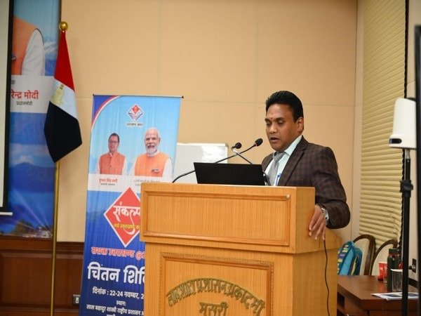 जनहित में कार्यशैली का प्रभाव, राष्ट्रीय स्तर पर सम्मानित हुए उत्तराखंड स्वास्थ्य सचिव डॉ. आर राजेश कुमार