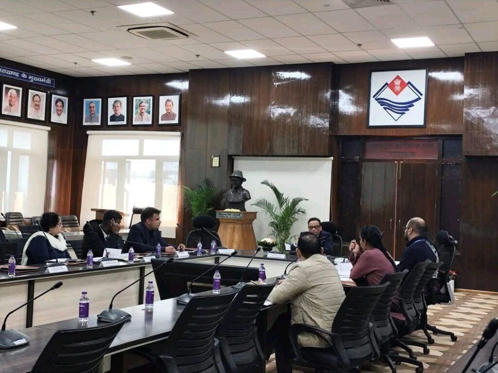 भारतीय रिजर्व बैंक की राज्य स्तरीय समन्वय समिति की वित्तीय धोखाधड़ी की रोकथाम से संबंधित उप-समिति की बैठक वित्त सचिव दिलीप जावलकर ने ली