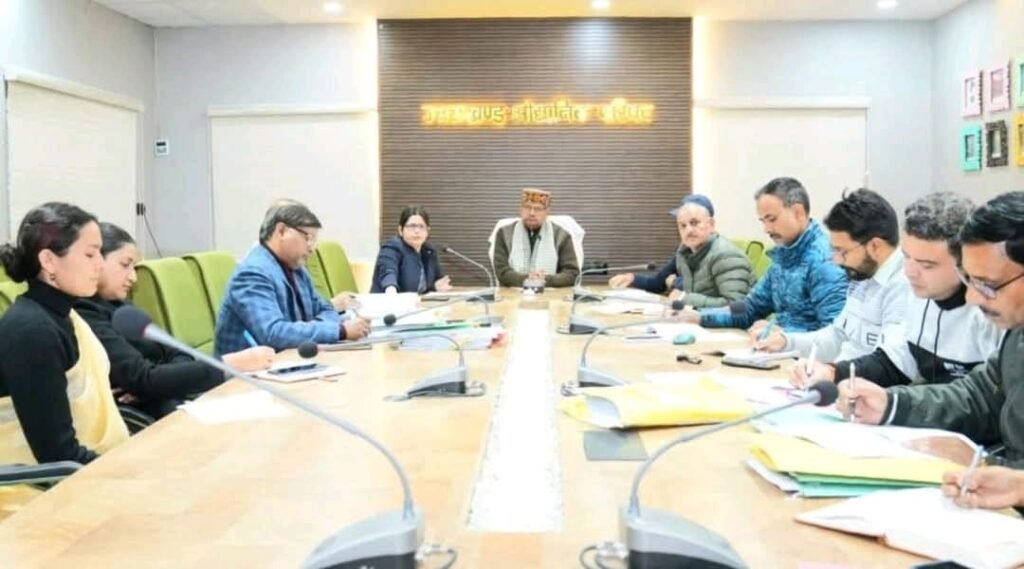 कृषि मंत्री गणेश जोशी ने की नाबार्ड द्वारा वित्त पोषित पॉलीहाउस स्थापना के संबंध में की विभागीय समीक्षा