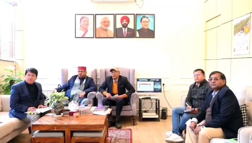 जंगली जानवर पहुंचा रहे फसलों को नुकसान, कृषि मंत्री गणेश जोशी पीएम-आरकेवीवाई की समीक्षा में केन्द्रीय कृषि मंत्री से धनराशि देने का किया अनुरोध