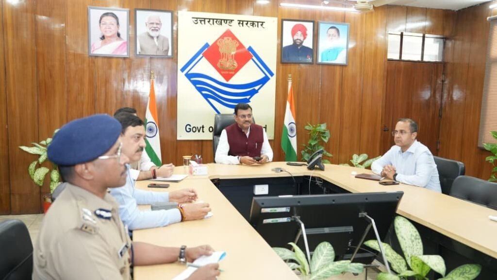मुख्य सचिव ने ली सचिवालय में लॉ एंड ऑर्डर को लेकर बैठक