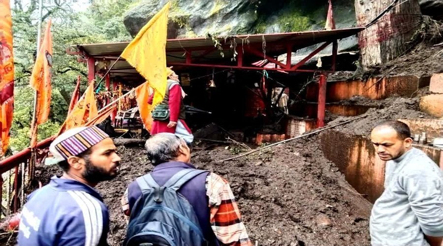 उर्गम घाटी में भारी भूस्खलन, पांचवें केदार कल्पेश्वर मंदिर का रास्ता बंद
